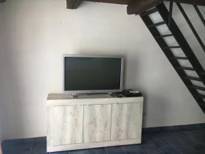 TV a/nebo společenská místnost v ubytování 15 Via Giordano