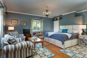 Foto dalla galleria di L'Auberge Provencale Inn & Restaurant a Boyce