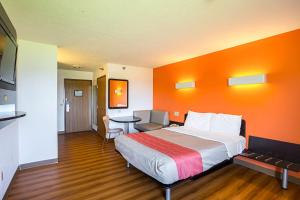 Foto da galeria de Motel 6 Omaha - IAT West em Omaha