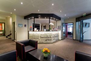 Vestíbul o recepció de Hotel Wartmann am Bahnhof