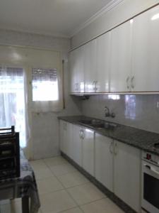 Una cocina o zona de cocina en Carrer Esparreguera