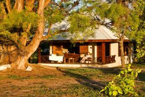 Zahrada ubytování Bird Island Seychelles - Private Island Villas