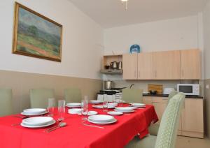 A kitchen or kitchenette at New Andalusian House 33 Free Private Parking