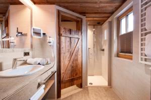 Koupelna v ubytování Promi Alm Flachau - Luxus Chalets