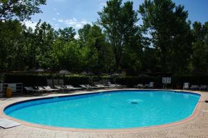 The swimming pool at or close to Campeggio Boscoverde