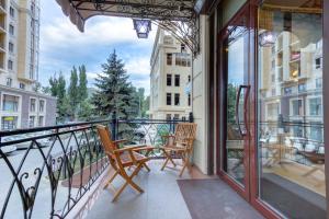 Balkón nebo terasa v ubytování Bishkek Centrum Hotel