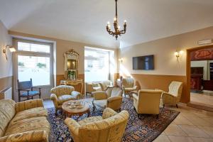 Posezení v ubytování Liberty Hotel