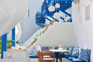 Uma área de estar em Erato Hotel Mykonos