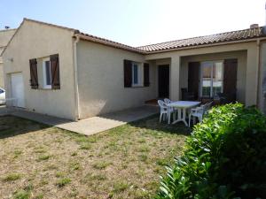 Το κτήριο όπου στεγάζεται  το bed & breakfast