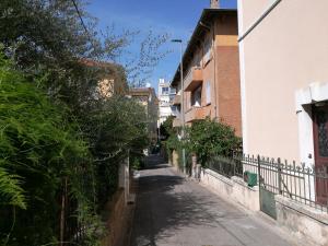 Imagen de la galería de L'Amandine ,45 m2 terrasse et garage centre ville, en Saint-Raphaël