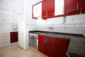 Kuchyňa alebo kuchynka v ubytovaní Tabaiba Sea Views Apartment II