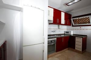Kuchyňa alebo kuchynka v ubytovaní Tabaiba Sea Views Apartment II