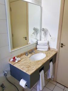 A bathroom at Omega Flat