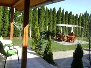 Zahrada ubytování Tünde Apartman