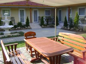 Zahrada ubytování Tünde Apartman