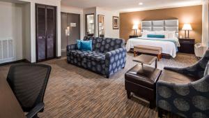 Postel nebo postele na pokoji v ubytování Best Western Webster/NASA + 22 fotografií