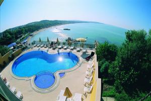 Vista de la piscina de Kilyos Kale Hotel o alrededores