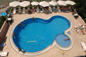 Vista de la piscina de Kilyos Kale Hotel o alrededores