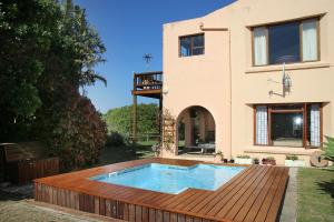 Swimmingpoolen hos eller tæt på Coral Tree SelfCatering