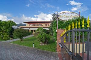 Vonkajšia záhrada v ubytovaní La Casa Gialla A MONTIGNOSO