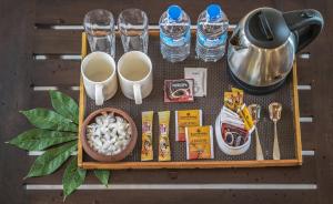 Set per la preparazione di tè e caffè presso Wadula Safari - Yala