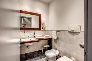 Koupelna v ubytování Hotel Giuggioli