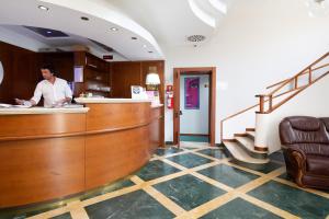 Vstupní hala nebo recepce v ubytování Cervara Park Hotel + 37 fotografií