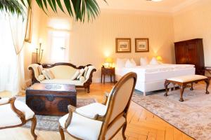 Posezení v ubytování Schlosshotel Villa Westerberge + 37 fotografií