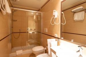 Koupelna v ubytování Cervara Park Hotel