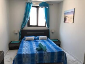 Photo de la galerie de l'établissement Marsascala Sea View Apartment & Penthouse, à Marsaskala