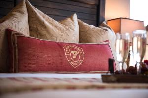 Postel nebo postele na pokoji v ubytování Frontier Hotel Pawhuska