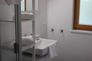 Ένα μπάνιο στο Haus Ahornweg