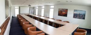 Der Geschäftsbereich oder Konferenzraum in der Unterkunft Parkhotel Neubrandenburg