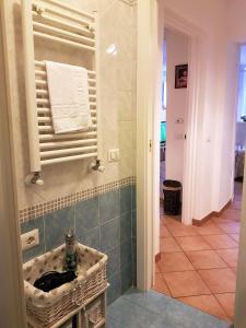 A bathroom at Il Salotto di via Giulia