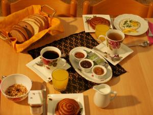 Možnosti snídaně pro hosty v ubytování Safed Inn