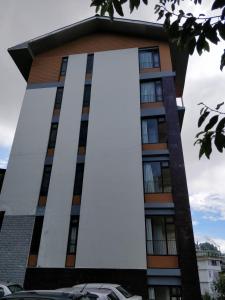 甘托克Hotel Ninamma的克里耶市的一座建筑