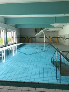 Bazén v ubytování Studio Lofer mit Garten und Schwimmbad nebo v jeho okolí