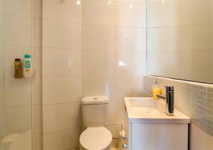 Kúpeľňa v ubytovaní Maritina Apartment + 35 fotografií