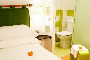 Koupelna v ubytování Hostal Santo Domingo + 37 fotografií