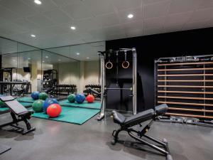
Het fitnesscentrum en/of fitnessfaciliteiten van Sofitel New York
