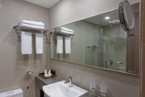 Koupelna v ubytování Maagiri Hotel