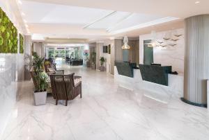 Posezení v ubytování Portes Beach Hotel