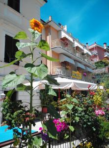 Gallery image of Hotel Eva La Romantica in Moneglia