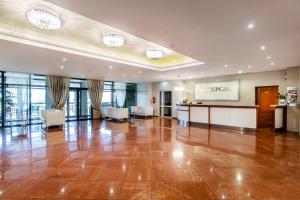 The lobby or reception area at Hotel La Mar