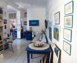 Galería fotográfica de Agriolykos Pension en Agios Kirykos