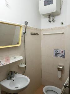 Phòng tắm tại Hanu's House