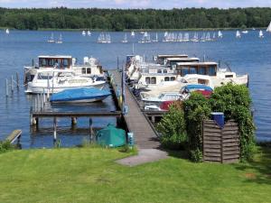 Galeriebild der Unterkunft Kuhnle-Tours Bootshaus Zeuthen in Zeuthen