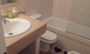 Ванная комната в apartamento Isleta del Moro, Cabo de Gata