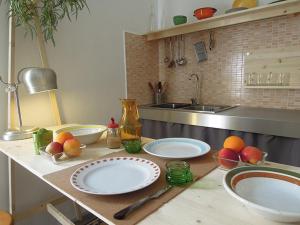 Una cocina o kitchenette en Design Double View Flat