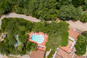 The swimming pool at or close to Casa Saltara